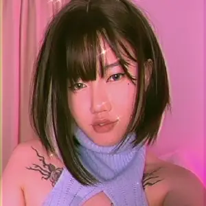 Nami 🍊 (namigonewild) • Photos & Videos