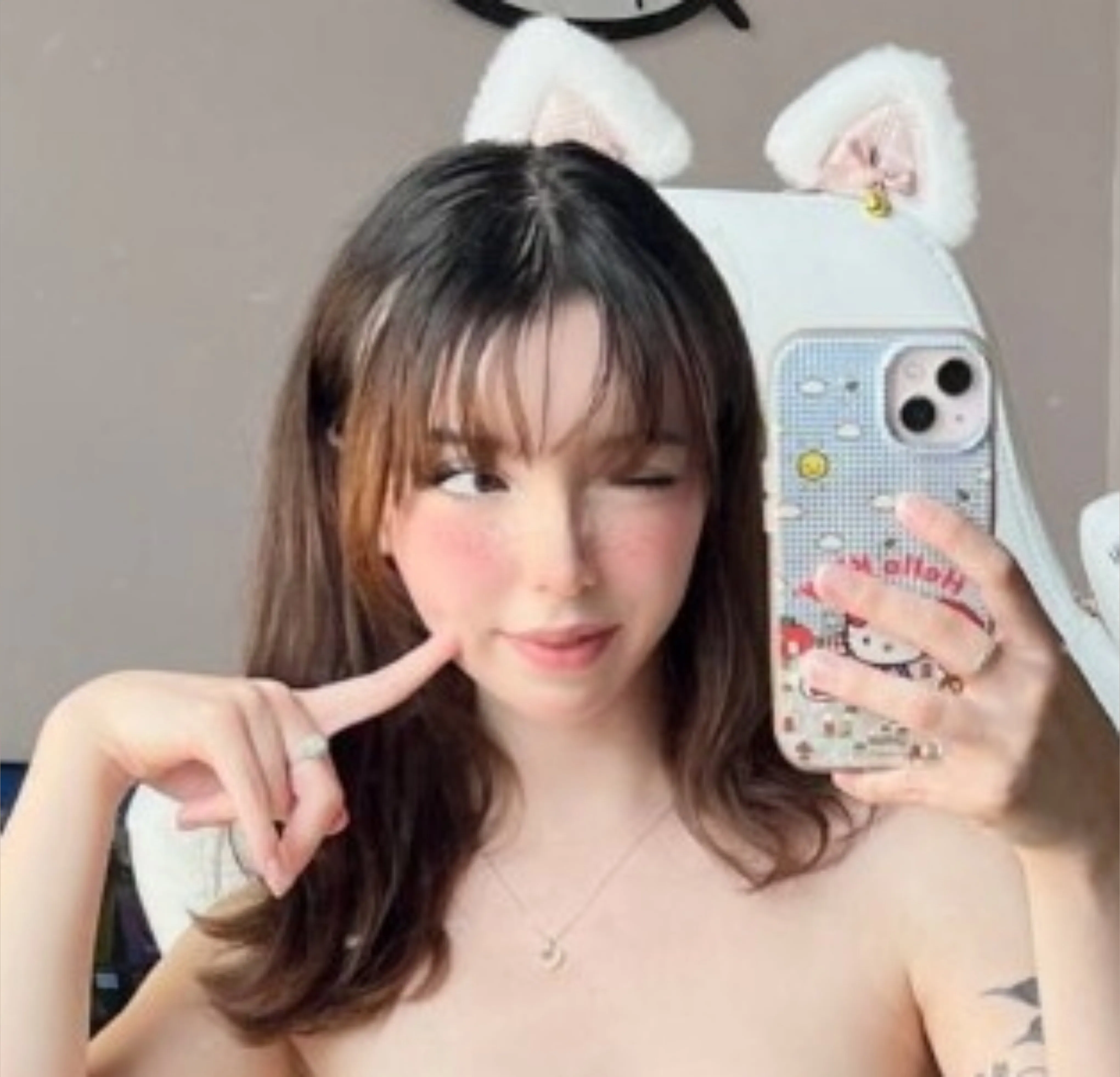 mia🌸🍭🧸 (itsmiabunny) OnlyFans Leak