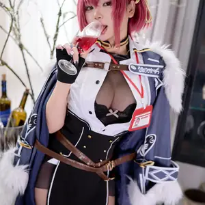 ZinieQ (ジニCosplayer) cosplay Houshou Marine - Hololive (2)