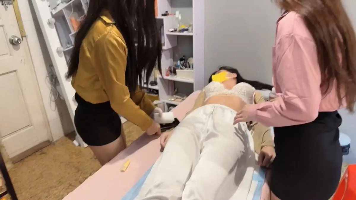 Livestream show lồn trong tiệm SPA (202508292527)