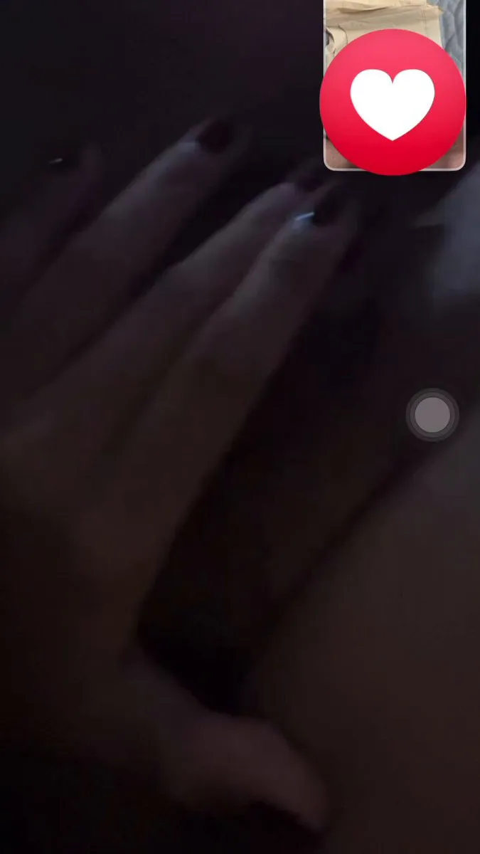 Lần đầu chat sex (202508316302)