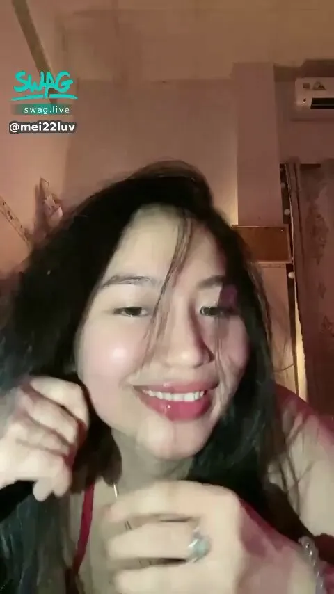Livestream mei22luv #2 (202509266568)